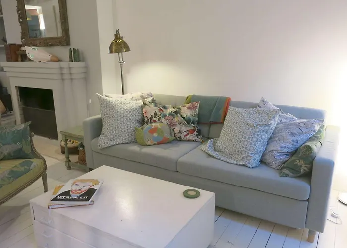 Carreau Du Temple Marais Apartment