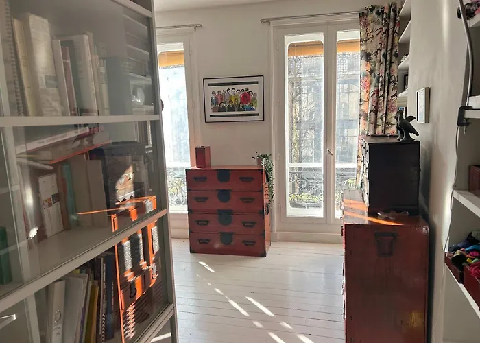 Carreau Du Temple Marais